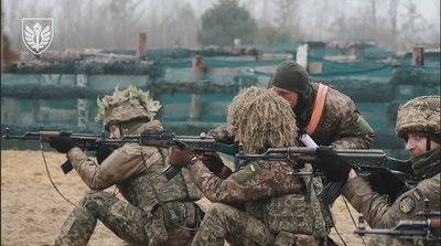 "51 день, який трансформує цивільну людину у військову" — командир батальйону 199-го центру ДШВ Максим Володенков "51 день, який трансформує цивільну людину у військову" — командир батальйону 199-го центру ДШВ Максим Володенков
