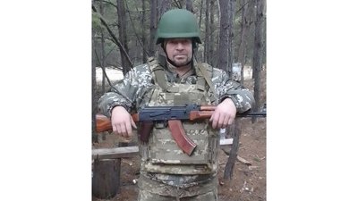 На Чернігівщині попрощалися із двома військовими ЗСУ — Анатолієм Акуленком та Русланом Кальпетою На Чернігівщині попрощалися із двома військовими ЗСУ — Анатолієм Акуленком та Русланом Кальпетою