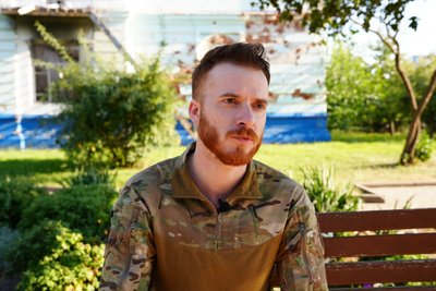 «Чого я боюсь більше, ніж смерті, — це глупої смерті»: актор та військовий Денис Капустін «Чого я боюсь більше, ніж смерті, — це глупої смерті»: актор та військовий Денис Капустін