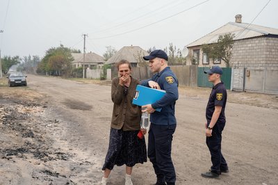 Лідія Прокопенко, в якої будинок згорів у її день народження, Харківська область, 3 вересня 2024 року Лідія Прокопенко, в якої будинок згорів у її день народження, Харківська область, 3 вересня 2024 року
