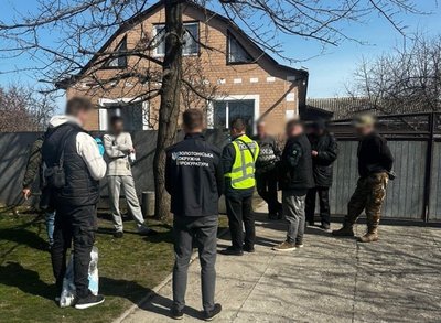 Черкащанину загрожує до десяти років вʼязницю за перепродаж метадону Черкащанину загрожує до десяти років вʼязницю за перепродаж метадону