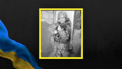 Мама загиблого воїна зі Львівщини купила позашляховик для ЗСУ Мама загиблого воїна зі Львівщини купила позашляховик для ЗСУ