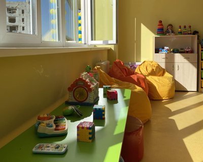 У Бородянці відновили дитсадок, зруйнований російською авіабомбою
