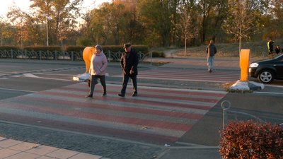 "Уночі людей не видно": черкаські патрульні розповіли, як бути видимим у темряві "Уночі людей не видно": черкаські патрульні розповіли, як бути видимим у темряві