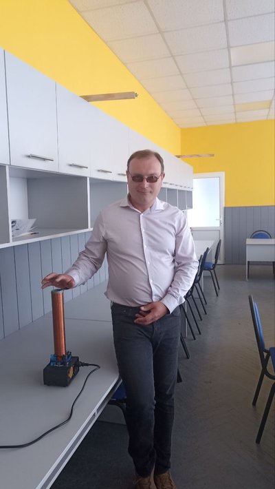 Викладач Житомирського Державного університету розробив генератор холодної плазми Викладач Житомирського Державного університету розробив генератор холодної плазми