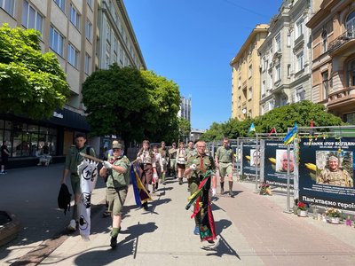 В Івано-Франківську пластуни відзначили День Героїв: репортаж В Івано-Франківську пластуни відзначили День Героїв: репортаж