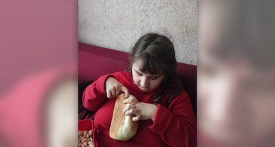 Як родина із дочкою з інвалідністю пережила окупацію Тростянця: історія Наталії Лісафіної Як родина із дочкою з інвалідністю пережила окупацію Тростянця: історія Наталії Лісафіної