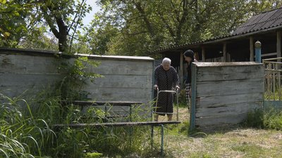 "Мушу тут сидіти — де подінуся". Як живе єдина мешканка села на Вінниччині "Мушу тут сидіти — де подінуся". Як живе єдина мешканка села на Вінниччині