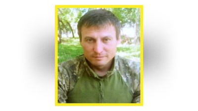 На Чернігівщині поховали двох захисників України: Андрія Валєєва та Олександра Баюрова На Чернігівщині поховали двох захисників України: Андрія Валєєва та Олександра Баюрова