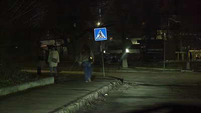 Бути видимим на дорозі у темряві. У Кропивницькому розпочалась інформаційна кампанія "Засвітись" Бути видимим на дорозі у темряві. У Кропивницькому розпочалась інформаційна кампанія "Засвітись"