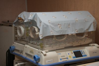Операційні та палати в укриттях. Як працюють підземні лікарні на Херсонщині Операційні та палати в укриттях. Як працюють підземні лікарні на Херсонщині