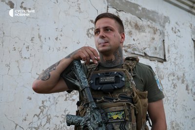 Фартовий був у Кринках і воював на Донбасі. Нині боєць служить у роті вогневої підтримки 505-го батальйону. Херсонщина, травень 2025 року Фартовий був у Кринках і воював на Донбасі. Нині боєць служить у роті вогневої підтримки 505-го батальйону. Херсонщина, травень 2025 року