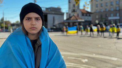 "Поверніть 123-тю на південь": у Миколаєві рідні та друзі тероборонців вийшли на мітинг