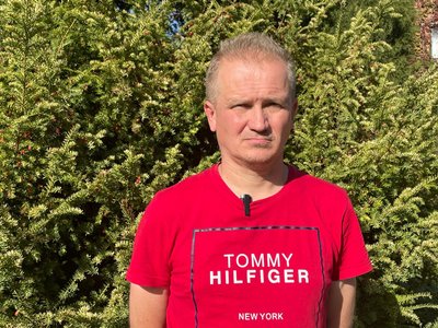 "Смертельна доза — 6 кісточок". У Дніпрі заплодоносило одне з найтоксичніших дерев — ягідний тис