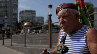 "Моє місце проживання — вся Україна": 77-річний волонтер "дядя Гриша з Херсону" завітав до Чернігова "Моє місце проживання — вся Україна": 77-річний волонтер "дядя Гриша з Херсону" завітав до Чернігова