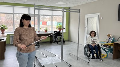 У Кропивницькому запрацював адаптивний центр, де вчать правильно допомагати людям з інвалідністю У Кропивницькому запрацював адаптивний центр, де вчать правильно допомагати людям з інвалідністю