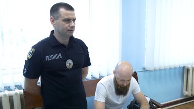 Розумів, що робив: підозрюваному у вбивстві військових у навчальному центрі на Чернігівщині обрали запобіжний захід Розумів, що робив: підозрюваному у вбивстві військових у навчальному центрі на Чернігівщині обрали запобіжний захід