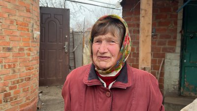 Вже вдруге тікають від війни: родина переселенців потрапила під обстріл у Слов’янську Вже вдруге тікають від війни: родина переселенців потрапила під обстріл у Слов’янську