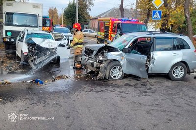 Армія РФ вдарила по Дніпру, прощання з загиблим через ракетний удар. Головні новини Дніпропетровщини 1 листопада Армія РФ вдарила по Дніпру, прощання з загиблим через ракетний удар. Головні новини Дніпропетровщини 1 листопада