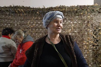 “Вона в нас самостійна пташка”: як папугу Ніку врятували після вибуху ракети у Сумах “Вона в нас самостійна пташка”: як папугу Ніку врятували після вибуху ракети у Сумах