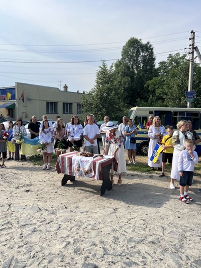 Провів у полоні 27 місяців: військового Назара Столярчука зустріли у Шпанівській громаді на Рівненщині