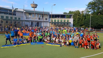 У Сумах завершився турнір з хокею на траві серед дівчат та юнаків: які результати У Сумах завершився турнір з хокею на траві серед дівчат та юнаків: які результати
