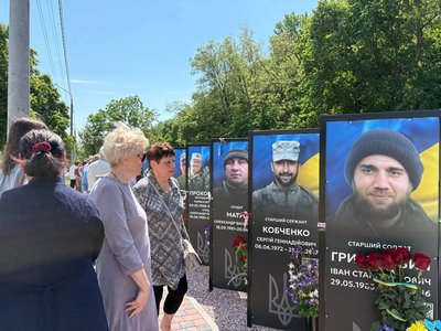 Алея Героїв у Каневі Алея Героїв у Каневі