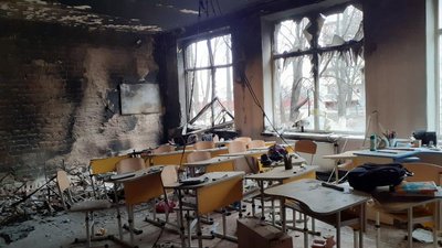 Навчаються у дитсадку, поки ремонтують школу: у селі Плоске Броварського району взялися за відновлення ліцею Навчаються у дитсадку, поки ремонтують школу: у селі Плоске Броварського району взялися за відновлення ліцею