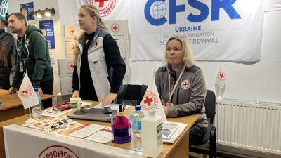 волонтери у куп'янському хабі волонтери у куп'янському хабі