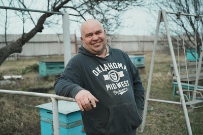 Столяр з Дергачів Олександр Хуснуллін Столяр з Дергачів Олександр Хуснуллін