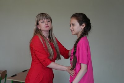 Сумські школярки перемогли у конкурсі читців Сумські школярки перемогли у конкурсі читців