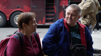 Через атаки на залізницю частина пасажирів у Дніпрі пересідає на автобуси Через атаки на залізницю частина пасажирів у Дніпрі пересідає на автобуси
