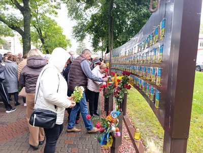 У містах Черкащини у День захисників і захисниць вшанували полеглих воїнів У містах Черкащини у День захисників і захисниць вшанували полеглих воїнів