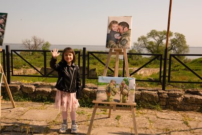 Знімки з фронту та перші зустрічі з рідними: на Одещині відкрили виставку фото прикордонників Знімки з фронту та перші зустрічі з рідними: на Одещині відкрили виставку фото прикордонників