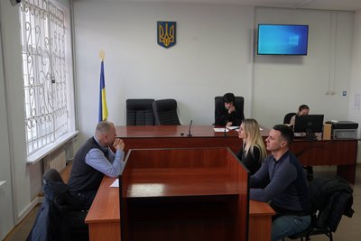 “Та шаурма, яка виготовлялася, виготовлялася з порушеннями ”: у Зарічному суді Сум оголосили підозру чиновнику