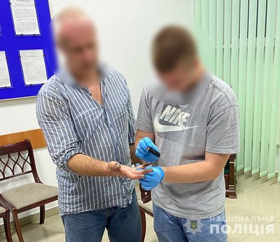 Замовив вбивство конкурента: на Хмельниччині поліцейські затримали організатора злочину