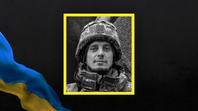 У Лубнах попрощаються із двома загиблими захисниками України У Лубнах попрощаються із двома загиблими захисниками України