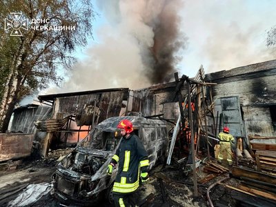 Горіло приватне підприємство та обʼєкт інфраструктури: що відомо про дронову атаку РФ на Черкащині Горіло приватне підприємство та обʼєкт інфраструктури: що відомо про дронову атаку РФ на Черкащині