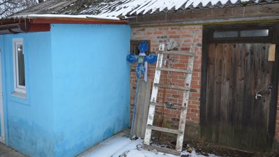 Розділені "бетонкою" й об’єднані обстрілами: як живуть жителі мікрорайонів Півці та Олександрівка у Чернігові Розділені "бетонкою" й об’єднані обстрілами: як живуть жителі мікрорайонів Півці та Олександрівка у Чернігові