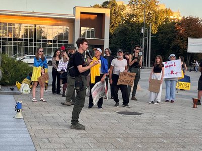 «Почуйте народ України»: у Черкасах містяни пройшли протестною ходою за повернення Федорова «Почуйте народ України»: у Черкасах містяни пройшли протестною ходою за повернення Федорова
