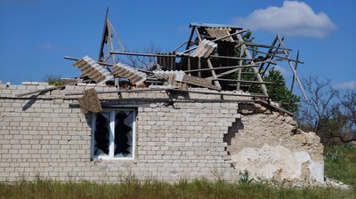 "Тут таке творилося, що заховатися було ніде": пара із селища на Миколаївщині пережила окупацію "Тут таке творилося, що заховатися було ніде": пара із селища на Миколаївщині пережила окупацію
