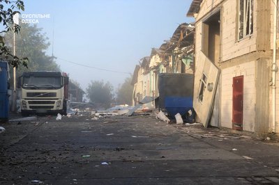 "Дівчата кричали з вікон: "Допоможіть": наслідки ракетної атаки РФ по Одеському району "Дівчата кричали з вікон: "Допоможіть": наслідки ракетної атаки РФ по Одеському району