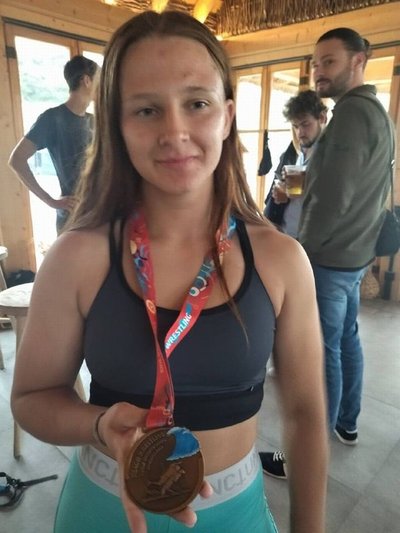 Попри травму, коростенка Софія Марченко стала чемпіонкою світу з пляжної боротьби