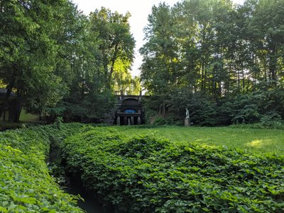Таємниці Софіївки: легенди, магічні гроти, камені бажань та водоспади любові на Черкащині Таємниці Софіївки: легенди, магічні гроти, камені бажань та водоспади любові на Черкащині