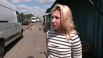 На сесії Рівнеради почалася суперечка через траншею та оренду ділянок на ринку На сесії Рівнеради почалася суперечка через траншею та оренду ділянок на ринку