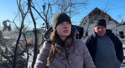 “Бабуся сиділа вся в крові”: армія РФ вдарила КАБом по приватному сектору “Бабуся сиділа вся в крові”: армія РФ вдарила КАБом по приватному сектору