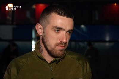 Перші контрактники з Одеси віком від 18 до 24 років поїхали на військову підготовку Перші контрактники з Одеси віком від 18 до 24 років поїхали на військову підготовку
