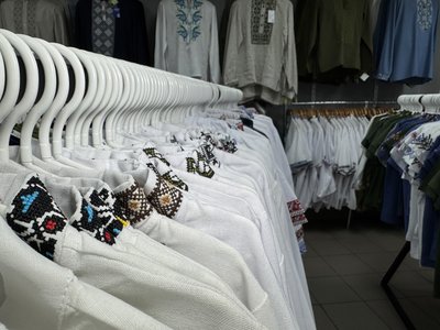 Вишиванка і до неї: полтавський стиль та як вдягалися наші предки Вишиванка і до неї: полтавський стиль та як вдягалися наші предки