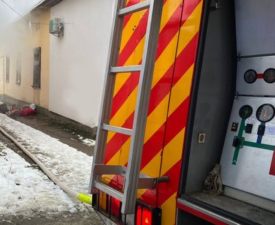 Врятували сусіди: на Львівщині в пожежі ледь не загинула 71-річна жінка Врятували сусіди: на Львівщині в пожежі ледь не загинула 71-річна жінка