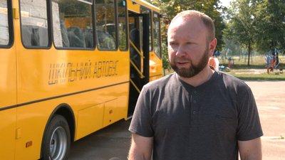 Трьом громадам Чернігівщини передали нові інклюзивні шкільні автобуси Трьом громадам Чернігівщини передали нові інклюзивні шкільні автобуси
